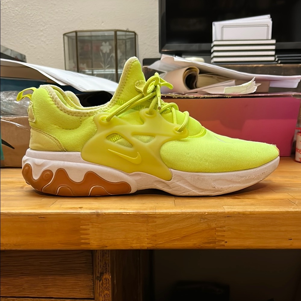 Nike Presto Volt